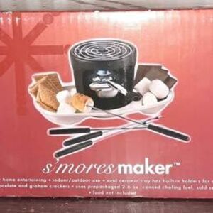 S'mores Maker Indoor Outdoor New in Damaged Box